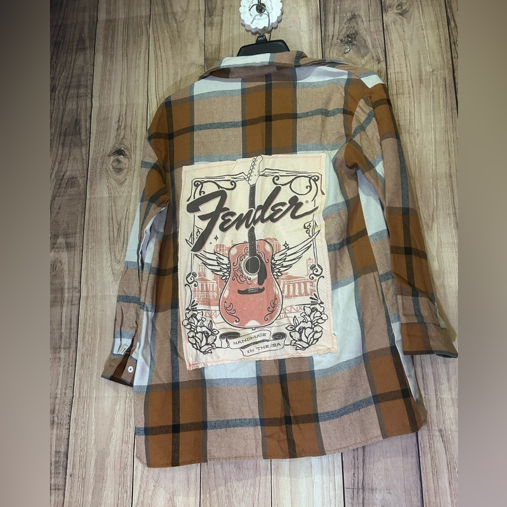 NWT UpCycled Graphic Flannel Fender Graphic Flannel size Medium